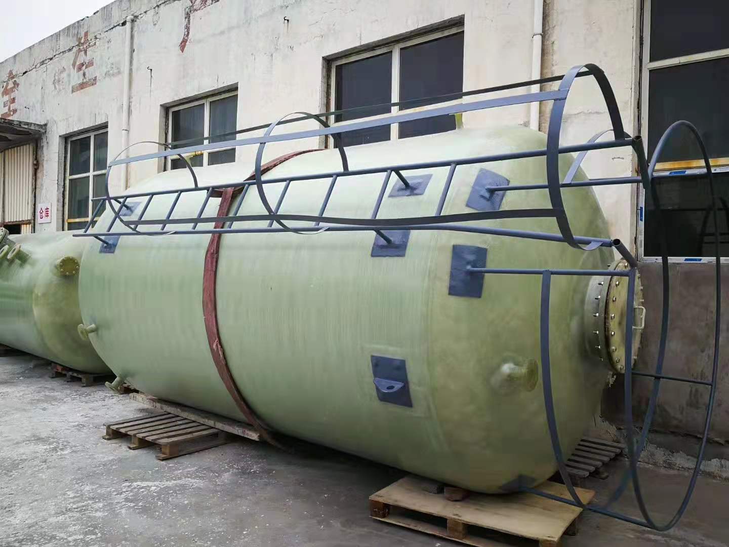 圓通玻璃鋼儲罐冷卻塔的廠家報價信息